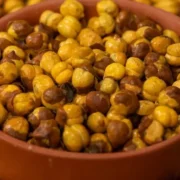 Wellhealthorganic.com:10-Benefits-Of-Eating-Roasted-Gram